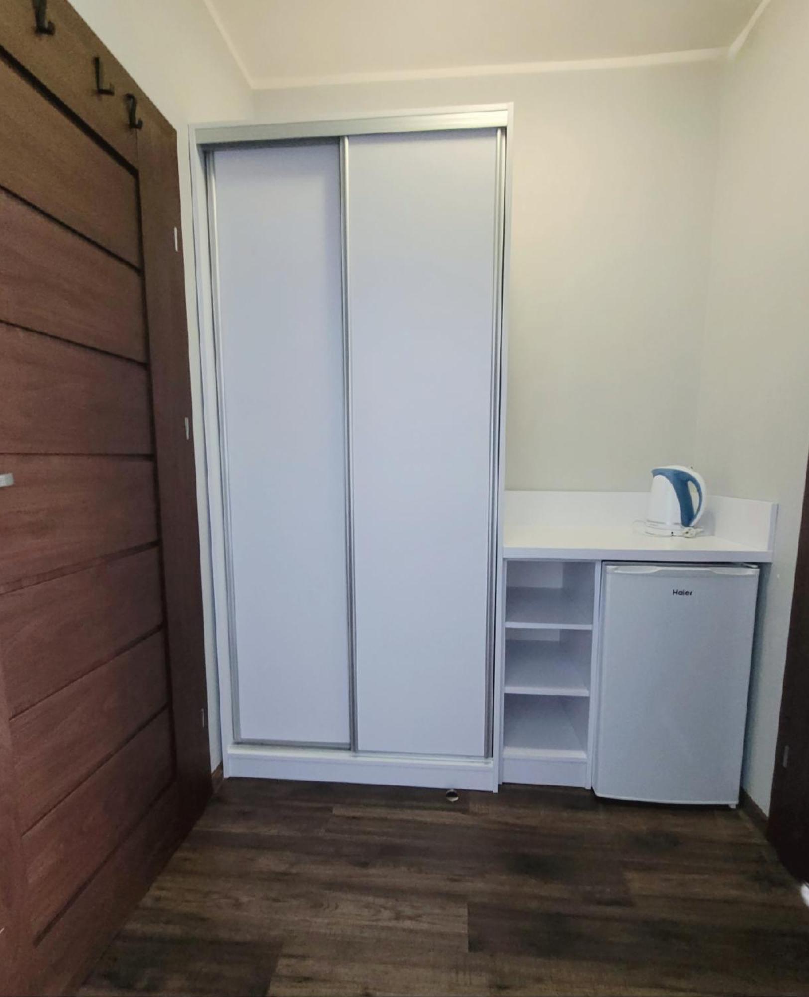 Horyzont Pokoje Goscinne Jastarnia Habitación foto